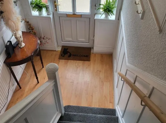 Petals Rm1 Leeds (West Yorkshire)